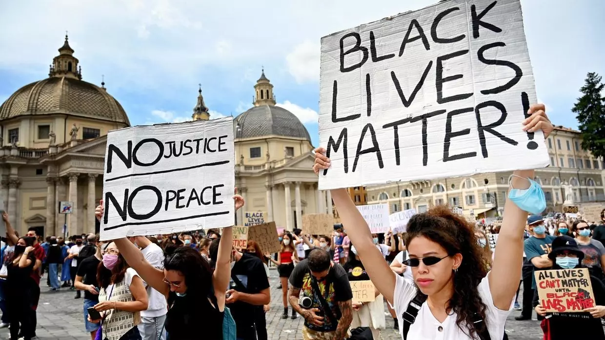 En images : mobilisation massive contre le racisme à travers la planète