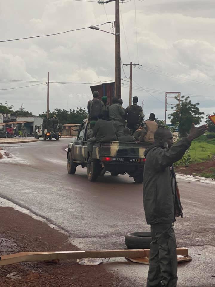 Évacuation du Président IBK de son domicile