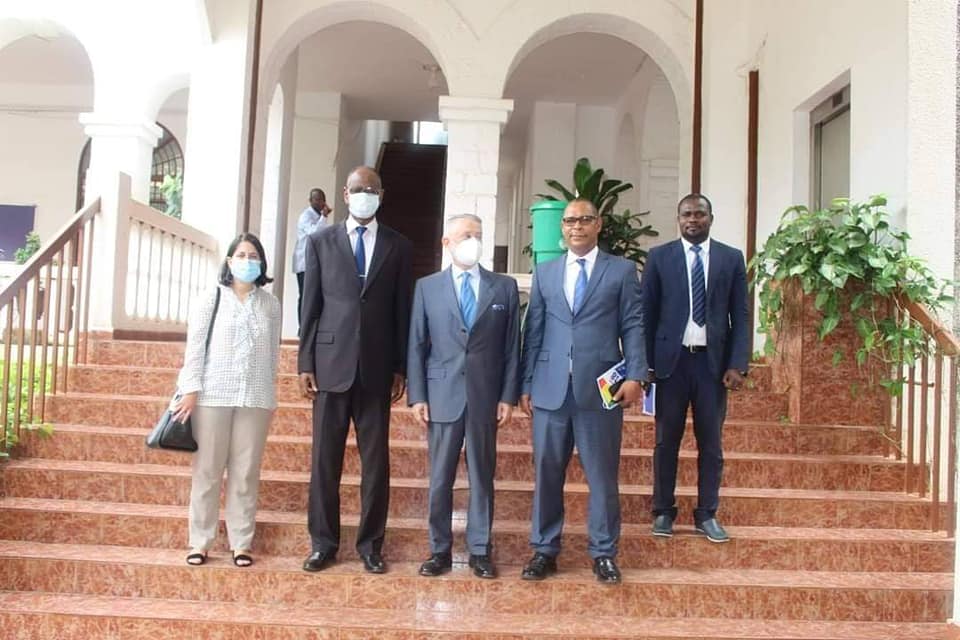 L’Ambassadeur Boubacar Gouro DIALL, Secrétaire Général du Ministère des Affaires Étrangères et de la Coopération Internationale, a reçu en audience, ce lundi 31 août, S.E.M Miguel Gomez DE ARANDA, Ambassadeur Extraordinaire et Plénipotentiaire du Royaume 