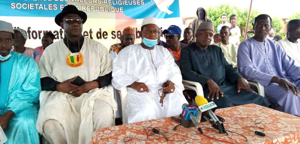 DEFENDRE LA STABILITE DU PAYS : La plateforme des mouvements citoyens pour la défense des valeurs religieuses, sociales et la république prévoit un meeting géant le 18 juillet au stade 26 Mars.