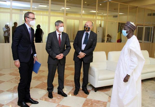 Audience à la primature : Une délégation de la République Fédérale d’Allemagne reçu par le P.M, Moctar Ouane