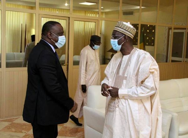 AUDIENCE: Une délégation spéciale de la Francophonie, conduite par SEM Cheikh Tidiane Gadio a été reçue par le PM, M. Moctar Ouane