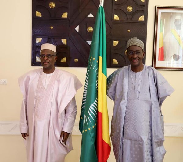 Visite de courtoisie du Président de la Commission de l’UEMOA au Premier ministre Moctar Ouane