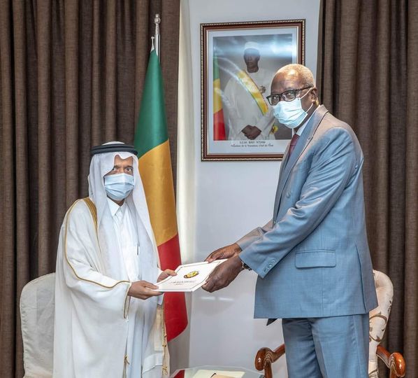 Audience à Koulouba: Son Excellence Monsieur Bah N’DAW, Président de la Transition, Chef de l’Etat a reçu en audience SEM Ahmad Abdoul RAHAMAN AL-SENADY, Ambassadeur de l’Etat du Qatar.