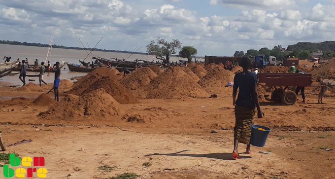 De Mopti à Koulikoro : trajectoire de jeunes filles exploitantes de sable