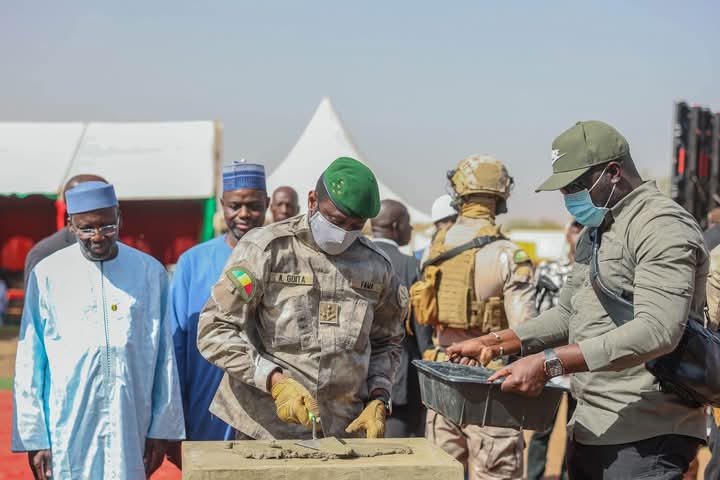 Cour des comptes : Pose de la première pierre du siège par le Général d’Armée Assimi GOITA !