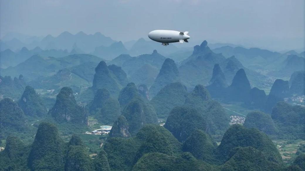 Un dirigeable habité fabriqué en Chine va commencer à être exploité commercialement