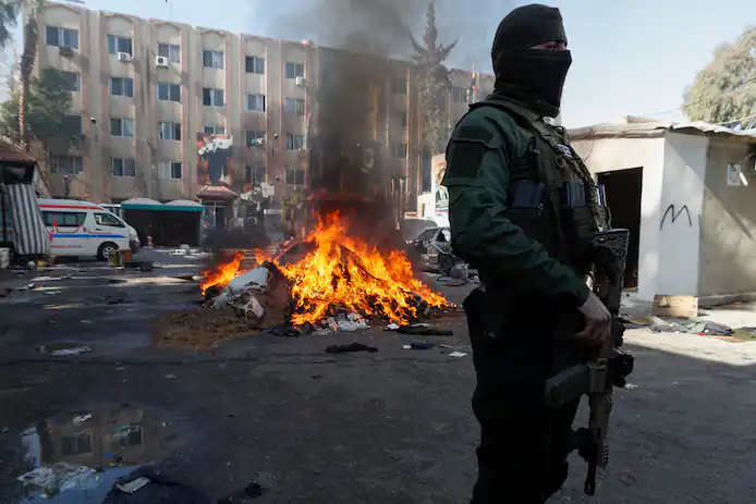 Les tensions persistent en Syrie: neuf morts durant la tentative d’arrestation d’un officier d’Assad