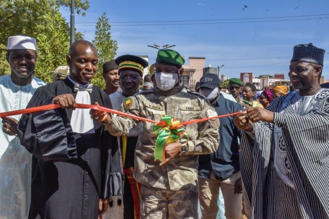 Justice : La Maison des Avocats inaugurée par le Président de la Transition 