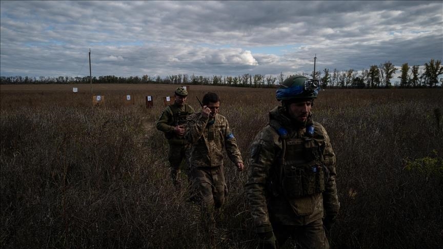 La France confirme que des "dizaines" de soldats ukrainiens qu'elle a formés ont déserté sans aller au front