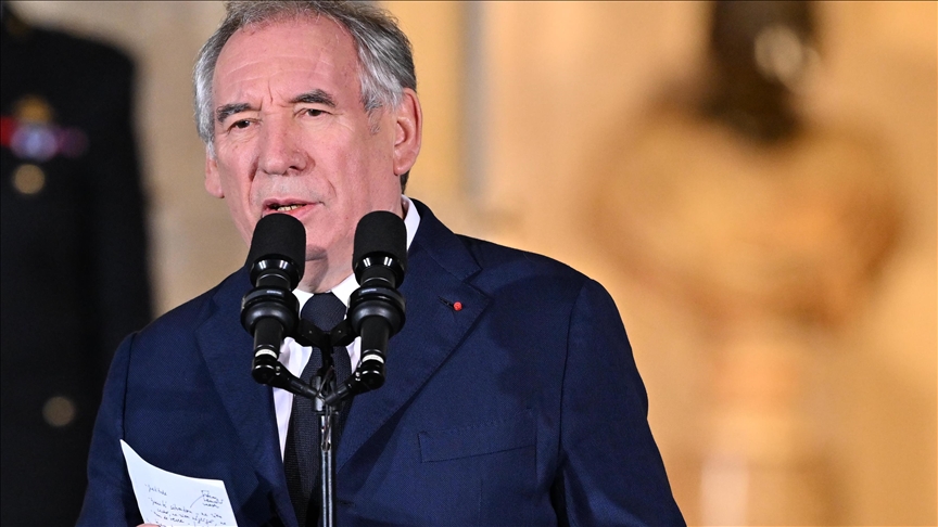 "Surendettement" de la France : François Bayrou détaille ses priorités