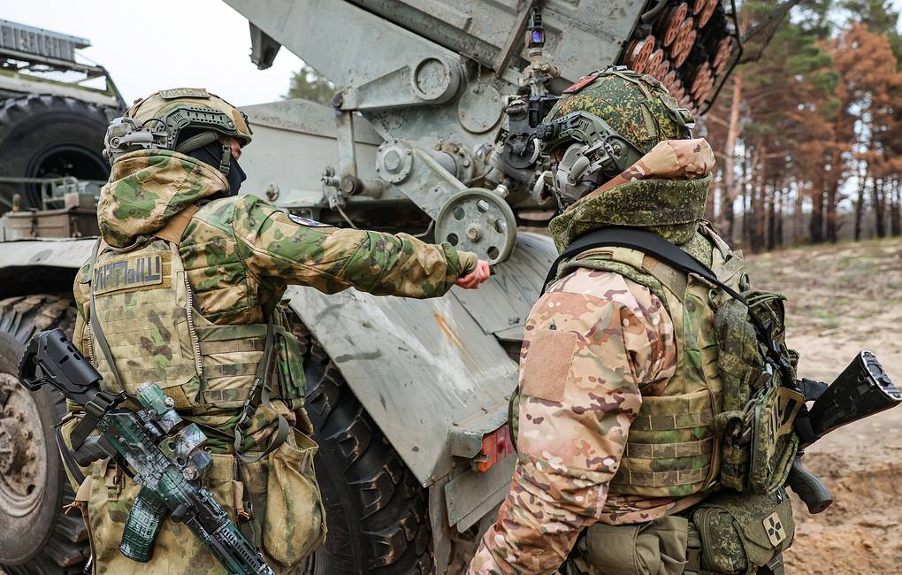 Le commandant en chef ukrainien admet que Kiev est incapable d'intercepter le missile hypersonique Oreshnik