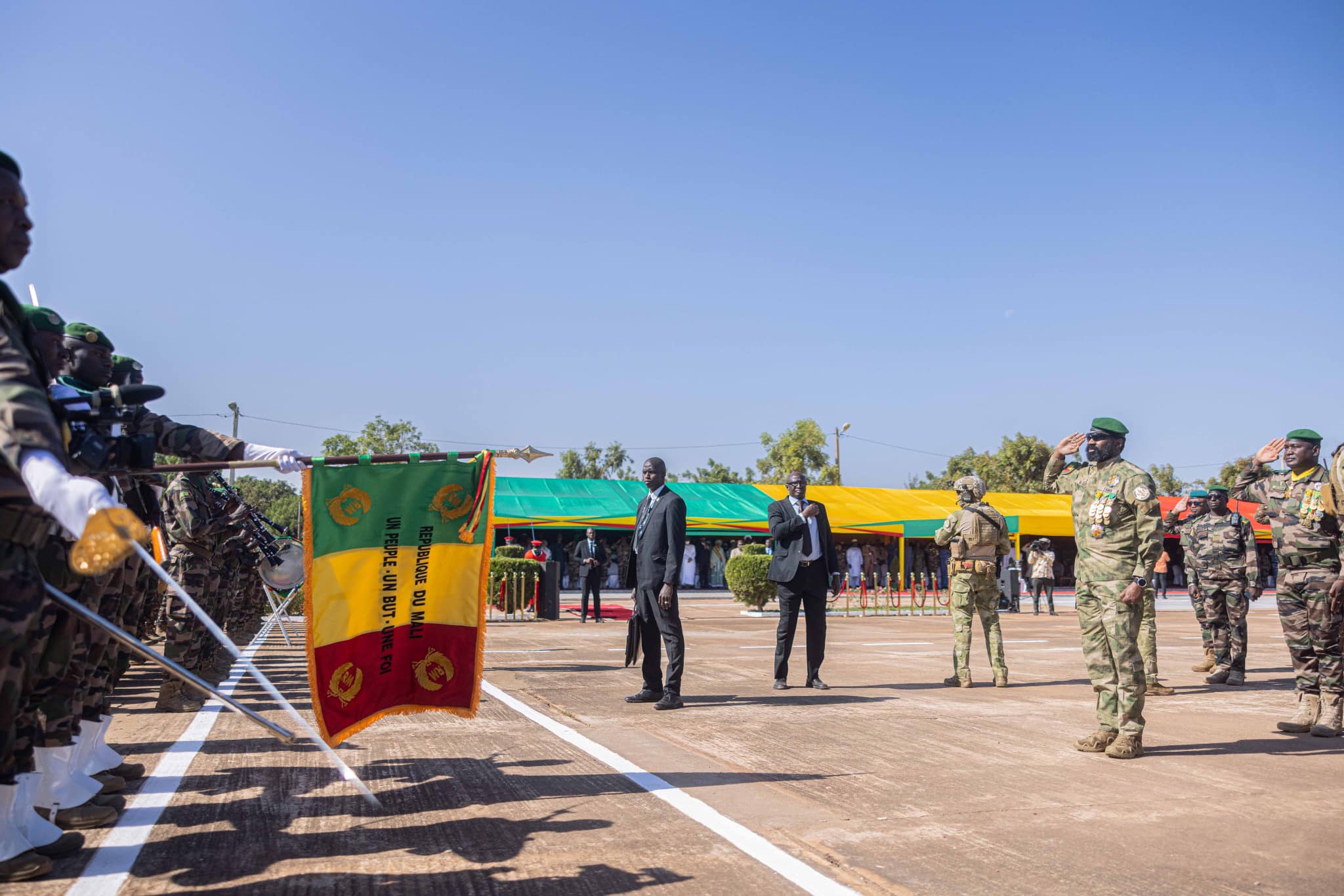 64 ᵉ anniversaire de l’Armée : le Chef de l’État préside les cérémonies commémoratives au Génie militaire  