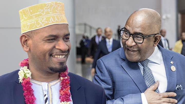 Le président des Comores veut transmettre le pouvoir à son fils