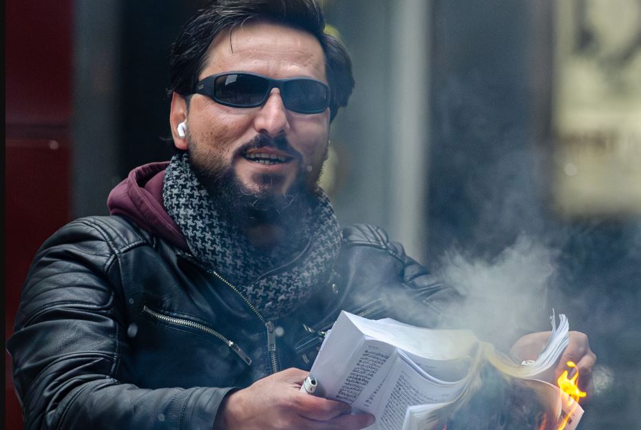 Le Coran brûlé devant la mosquée de Stockholm : Salwan Momika tué en direct sur les réseaux sociaux