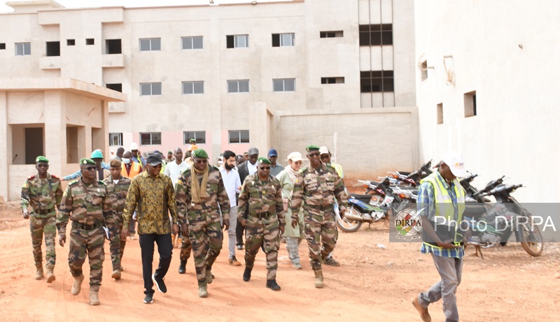 Hôpital Militaire de Banancoro : Les autorités militaires s’imprègnent de l’état d’avancement des travaux