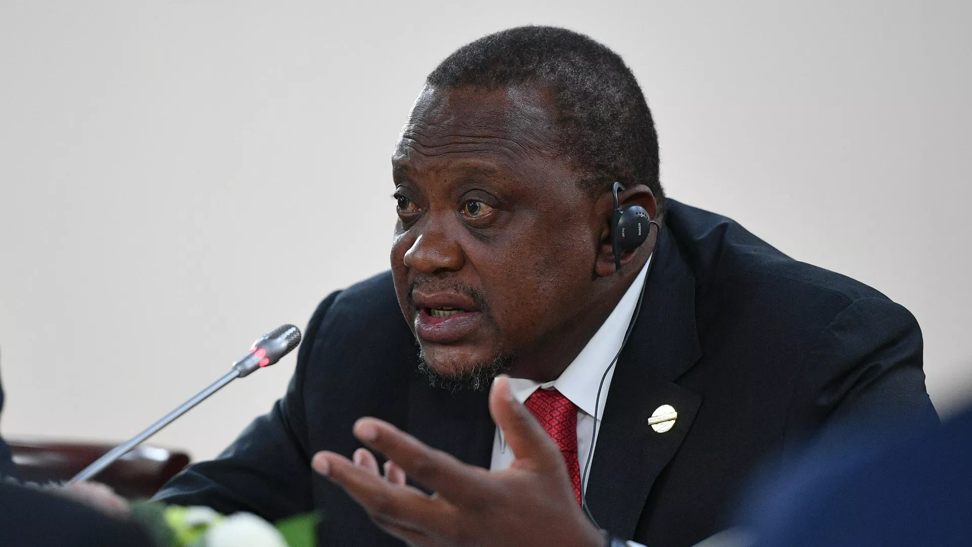 "Pourquoi pleurez-vous?": un ex-Président du Kenya réagit aux critiques sur l'arrêt de l'aide US