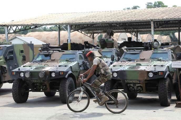 La France remettra sa base militaire en Côte d’Ivoire au gouvernement d’ici le 20 février – médias