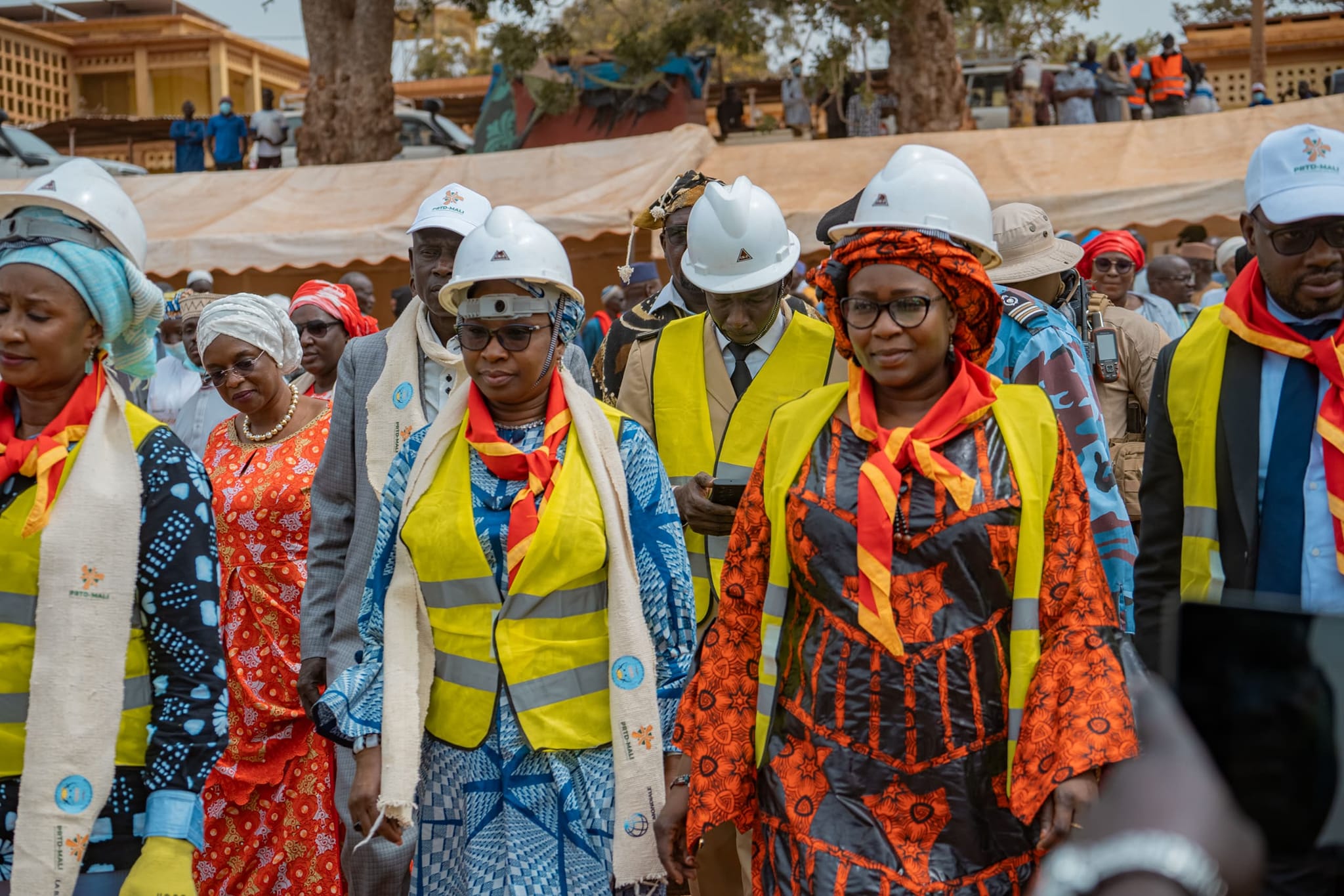 Mopti : Lancement de travaux d'envergure pour la restauration des terres dégradées par la ministre de l'environnement