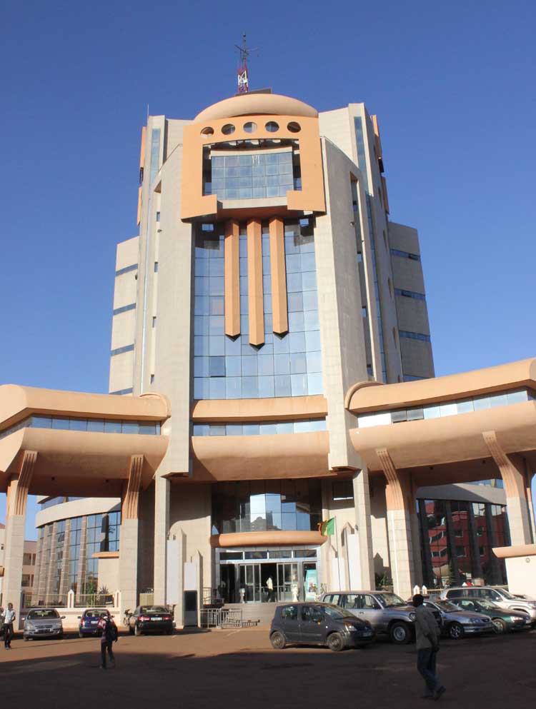 Téléphonie mobile et internet au Mali: La solution par l’AMRTP