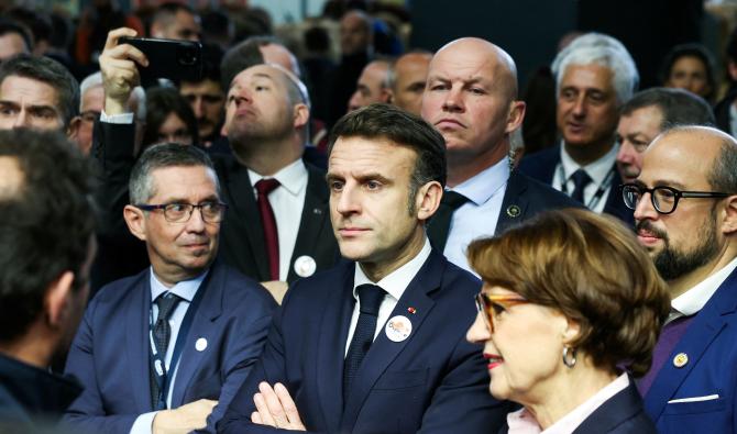 Macron dira à Trump qu'entre alliés on ne peut pas "faire souffrir l'autre" avec des droits de douane