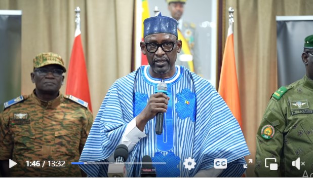 En Bamanankan, l’intervention du Ministre DIOP lors du point de presse à l’issue de la Réunion ministérielle de l'AES