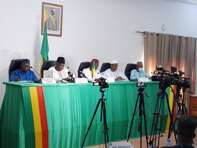 La charte pour la paix : Vers le bloc de la constitutionnalité ?