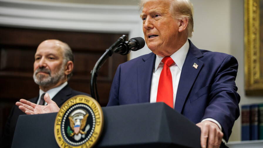 Guerre en Ukraine : Donald Trump décide d'une «pause» dans l'aide militaire à Kiev