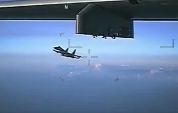 Guerre en Ukraine : Un avion de chasse russe « harcèle » un drone français, « pas acceptable » pour Lecornu