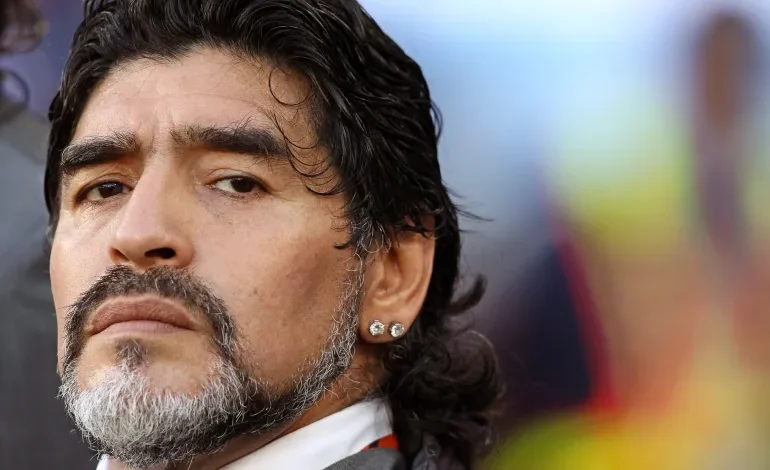 Diego Maradona : ses médecins risquent 25 ans de prison