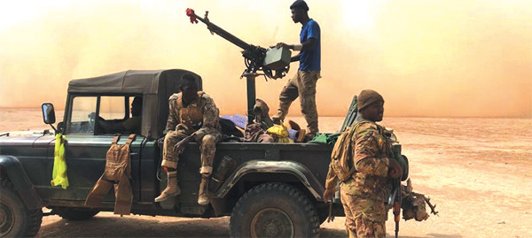 Mali : les FAMa neutralisent un pick-up et deux terroristes dans la région de Kidal