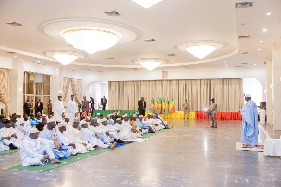 Prière de l’Aïd El Fitr : le Président Assimi GOÏTA place la paix, la solidarité et la souveraineté au cœur de son message