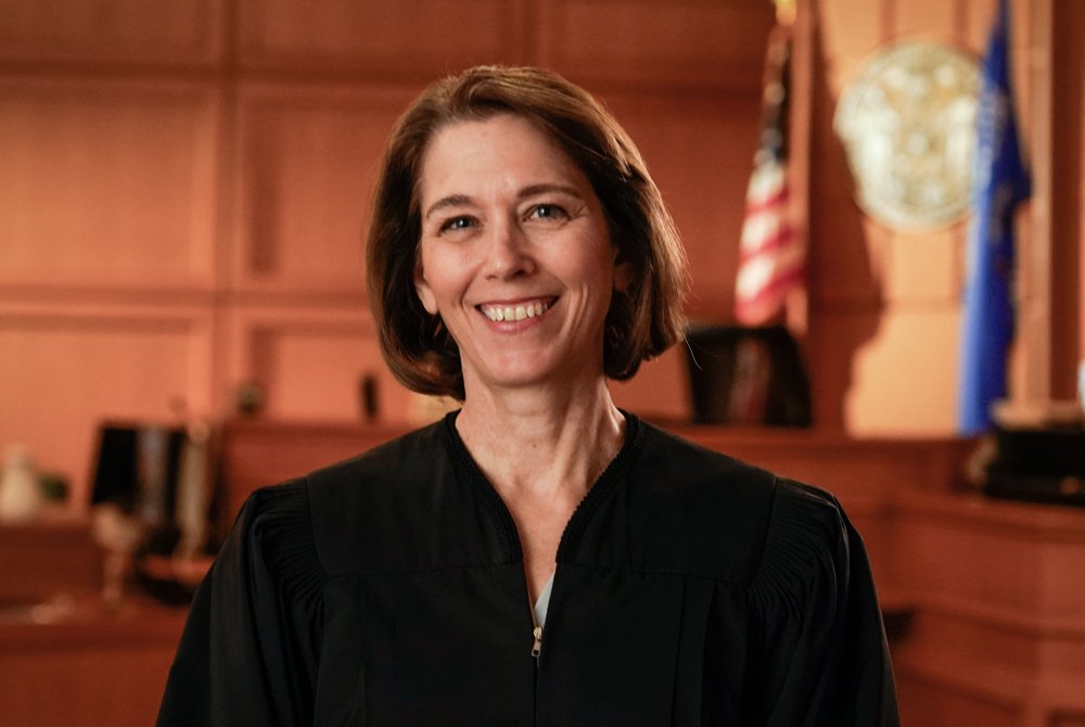 Musk subit un revers dans le Wisconsin, Susan Crawford remporte l'élection à la Cour suprême