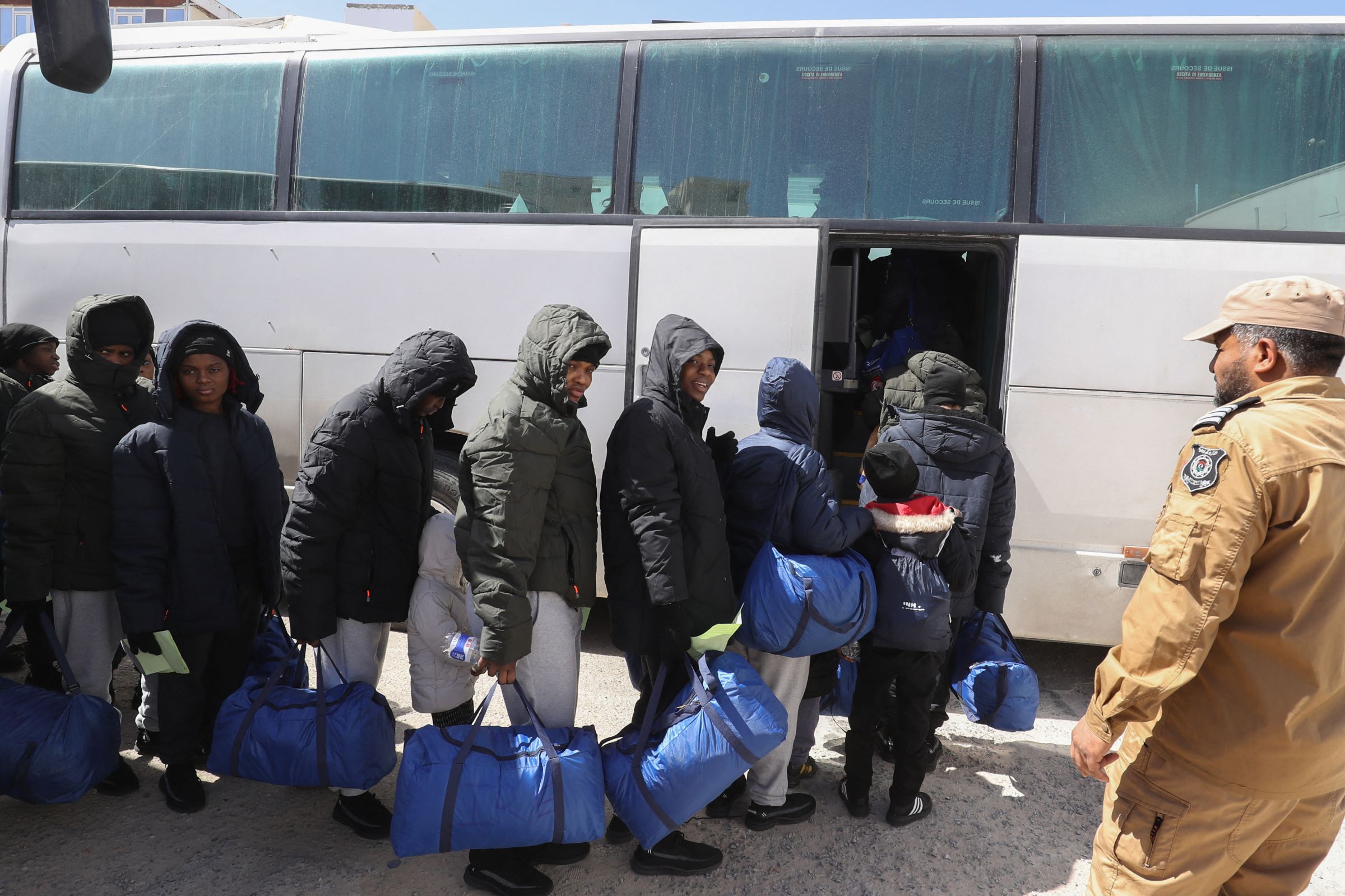 La Libye annonce suspendre dix ONG internationales en les accusant d'activités « hostiles »