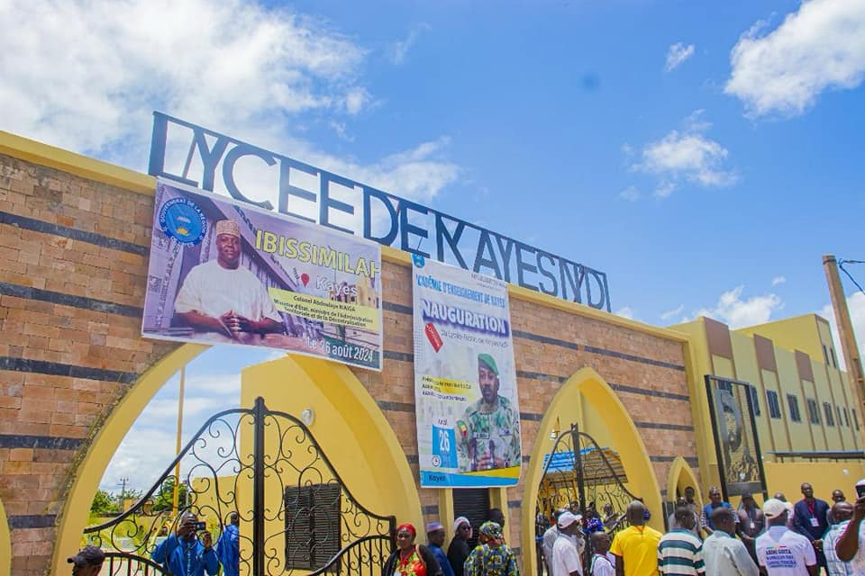 Exclusion définitive de deux élèves du Lycée public de Kayes N°DI pour indiscipline grave