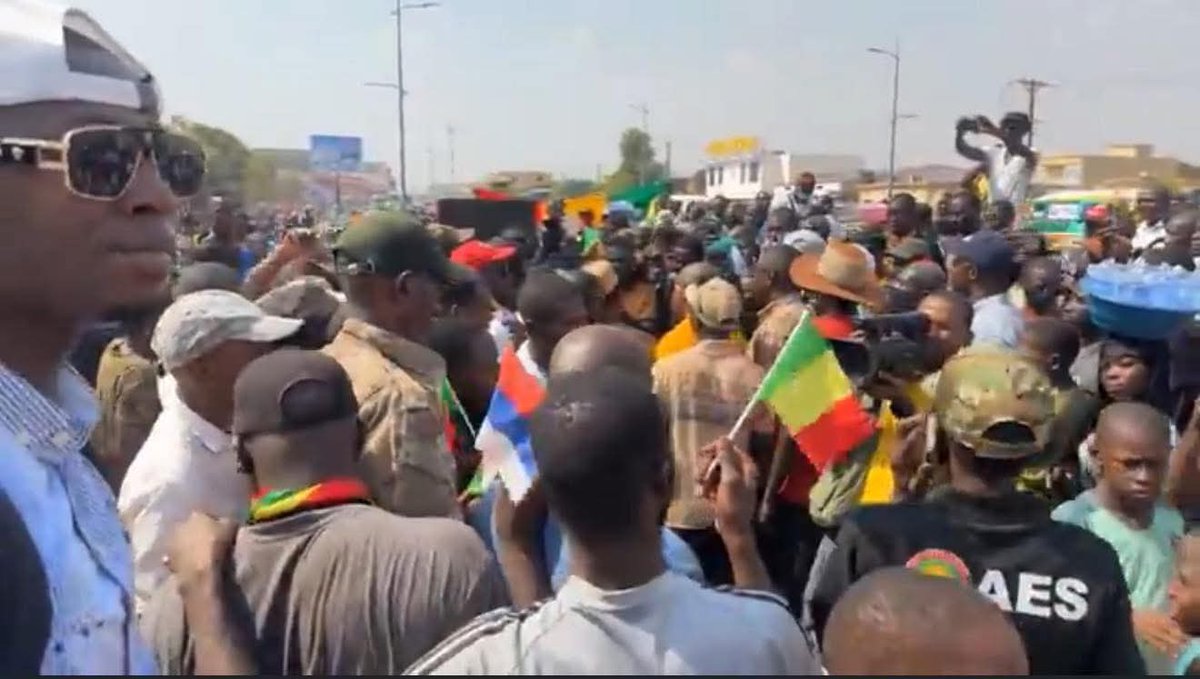 Mali : Manifestation devant l'Ambassade d'Algérie pour protester