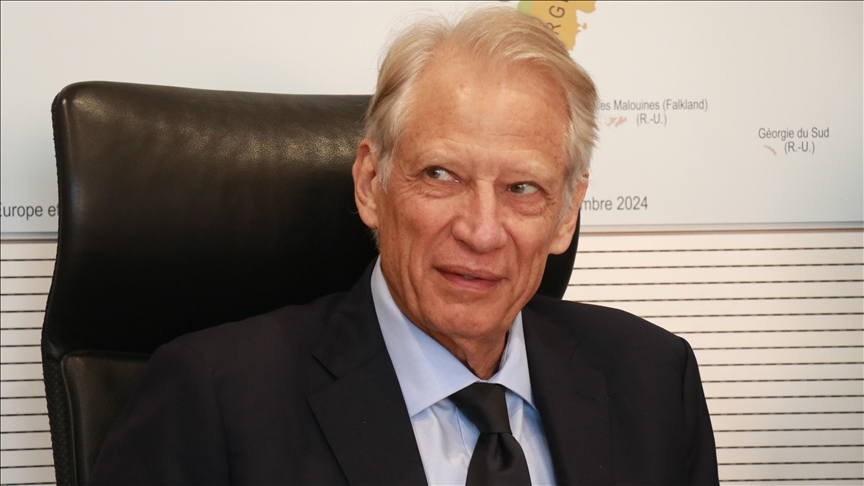 Villepin appelle à une approche « respectueuse et partenariale » de la France avec l'Afrique