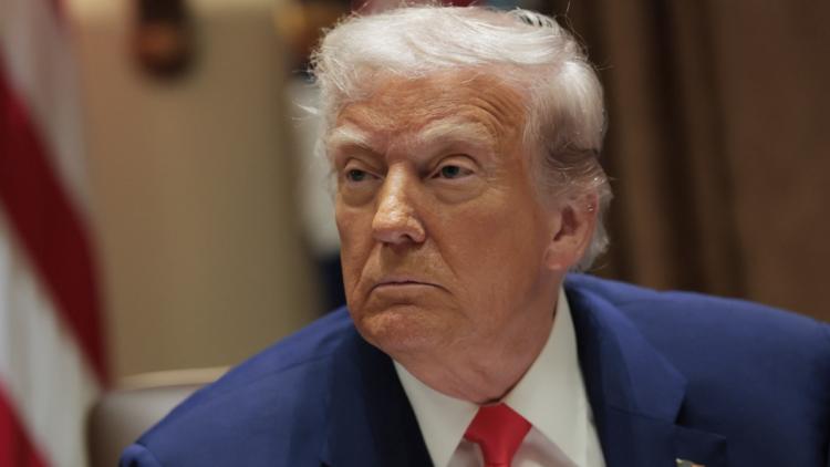 «Je vais l’assassiner moi-même» : un Américain qui menaçait en ligne de tuer Donald Trump a été arrêté et inculpé