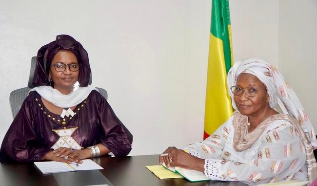 Audience : Visite de courtoisie de la Cafo à Mme Oumou Sall Seck