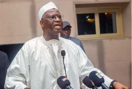 Dissolution des partis politiques: de quoi sont-ils accusés, les péchés politiques, les crimes des Politiques