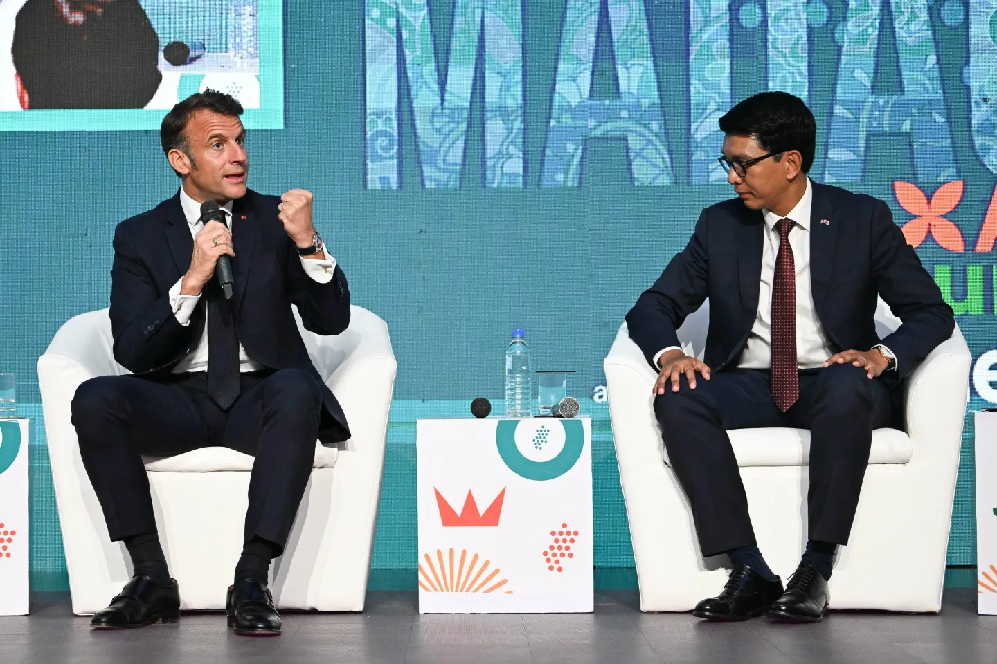 Madagascar : Macron veut créer les "conditions" du "pardon" pour la colonisation