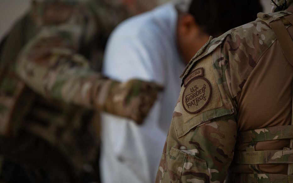 États-Unis : plus de 100 migrants interpellés en boîte de nuit