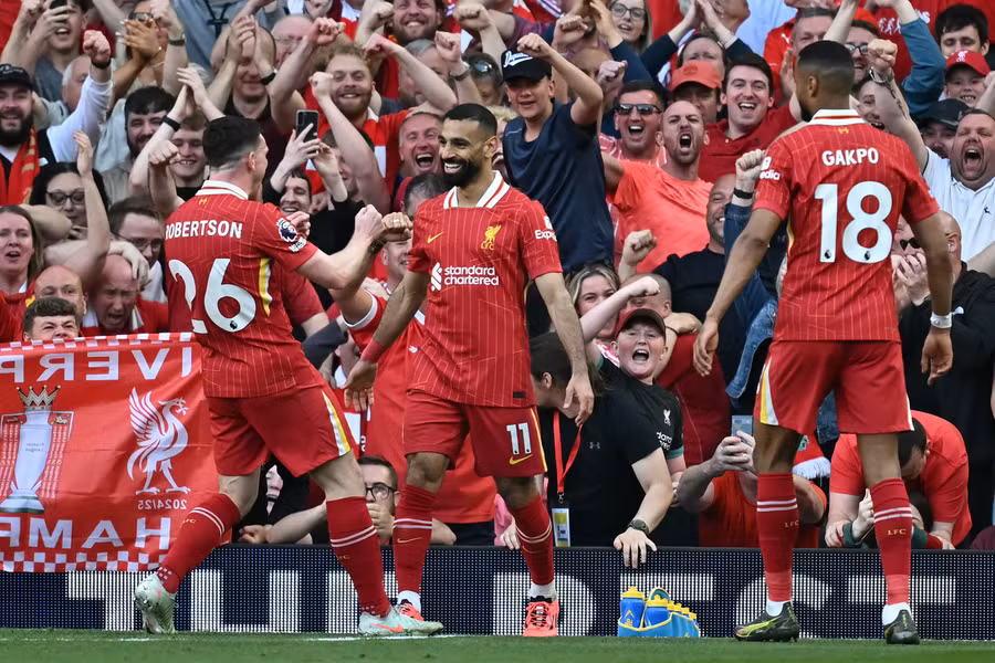 Premier League : Liverpool punit Tottenham à Anfield et remporte officiellement le titre de champion d'Angleterre