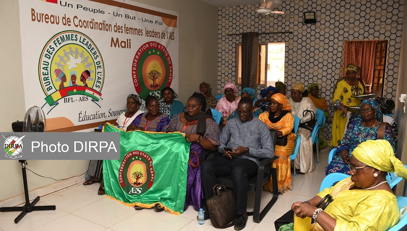 1er Forum des épouses des corps habillés de l’AES : Une délégation du Burkina en prospection au Mali