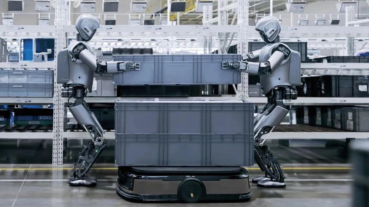 Les robots humanoïdes « pointent à l’usine » pour travailler