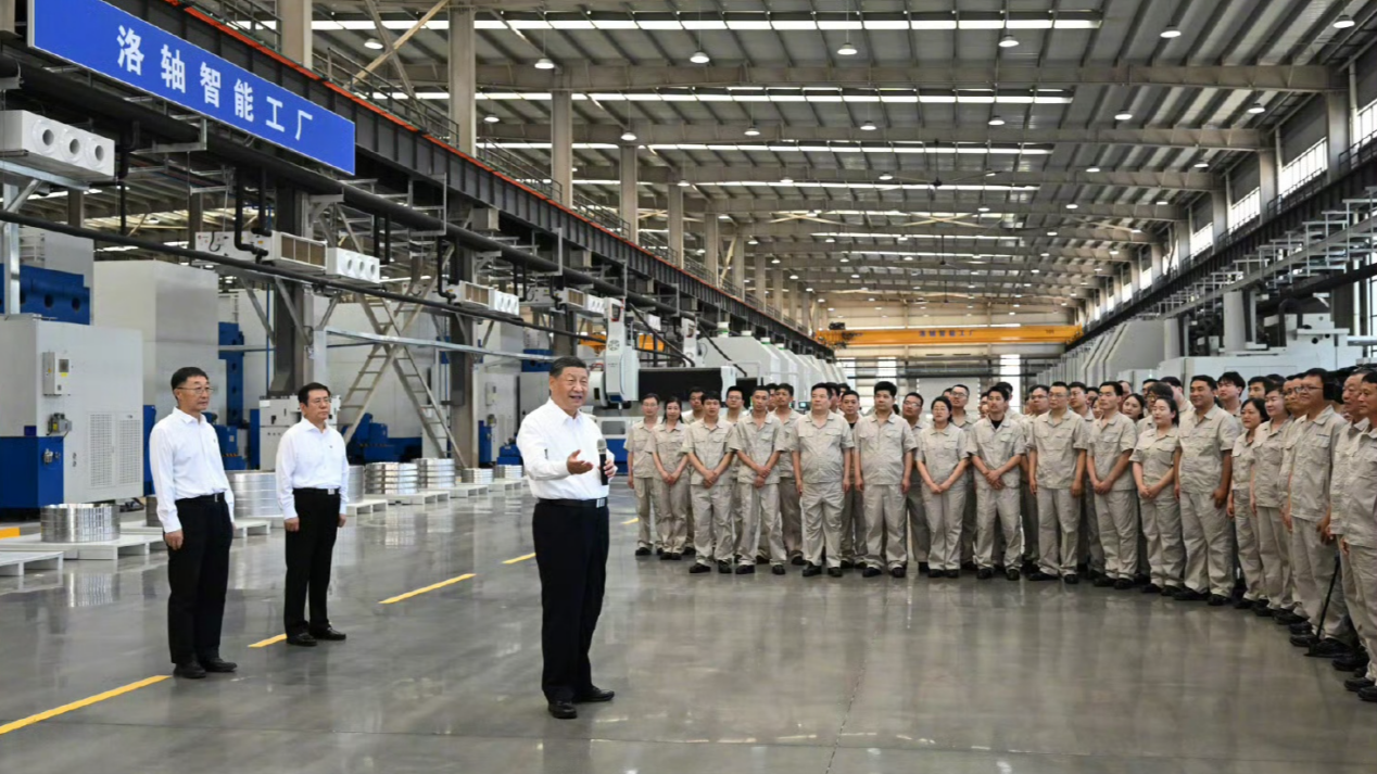 Xi Jinping appelle à une industrie manufacturière plus forte pour faire avancer la modernisation chinoise