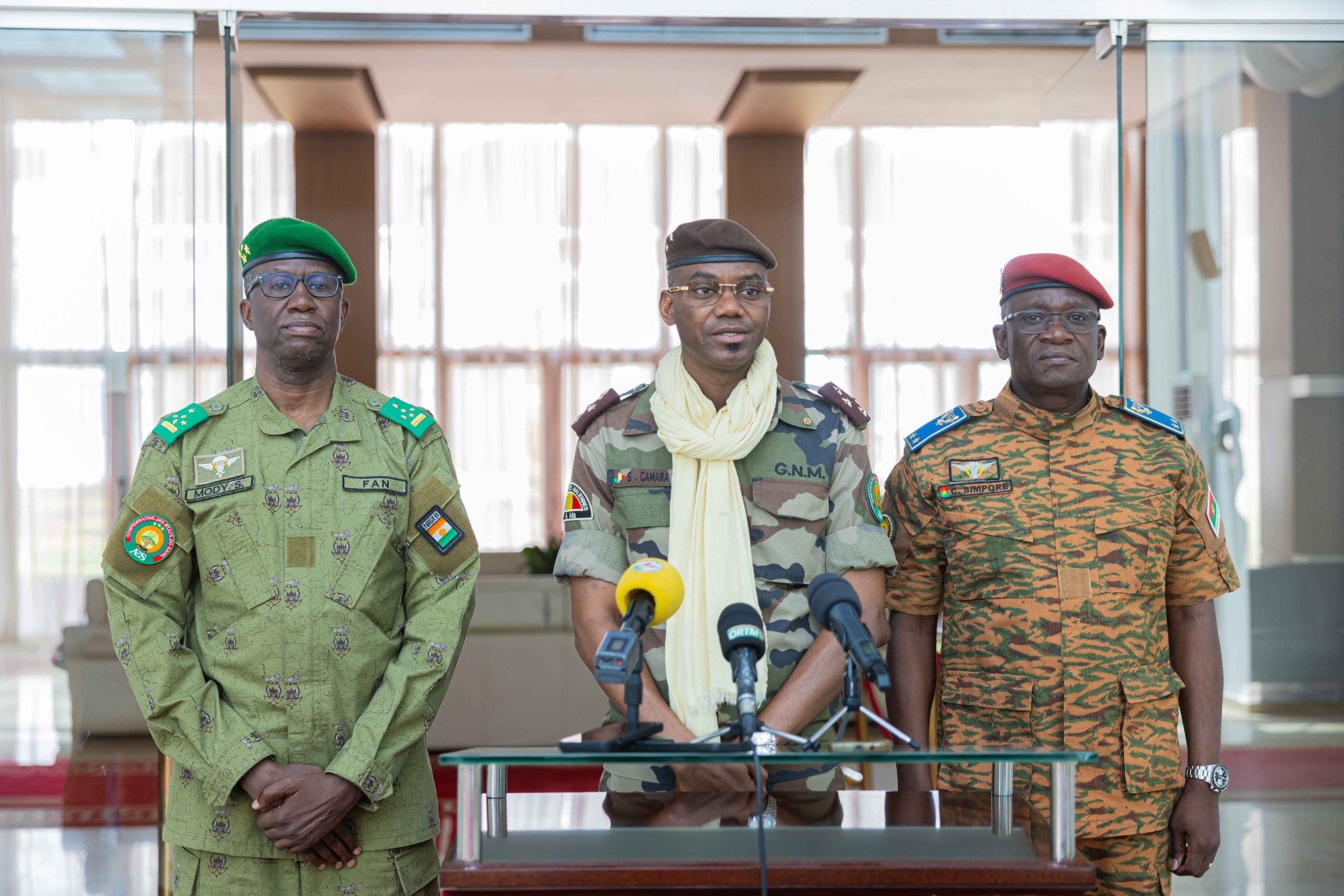 Sommet sur la sécurité de l'AES à Bamako : Le Président Goïta réunit les ministres de la défense