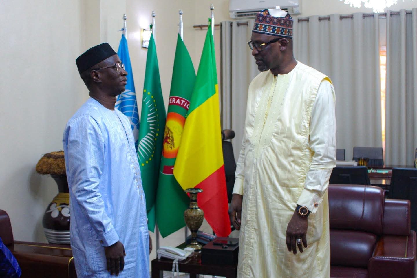 L'Ambassadeur du Sénégal Moustapha Ndour prend congé à Bamako