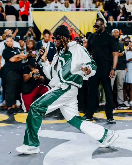 Quai 54 : Le rappeur ivoirien Himra enflamme la scène et charme le public à Paris 