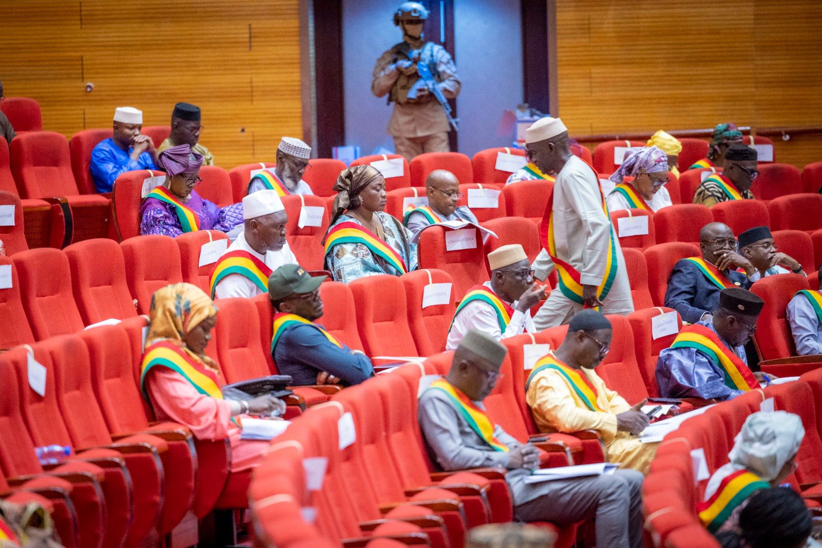 Prolongation de la Transition : Le CNT grand gagnant du jack-pot